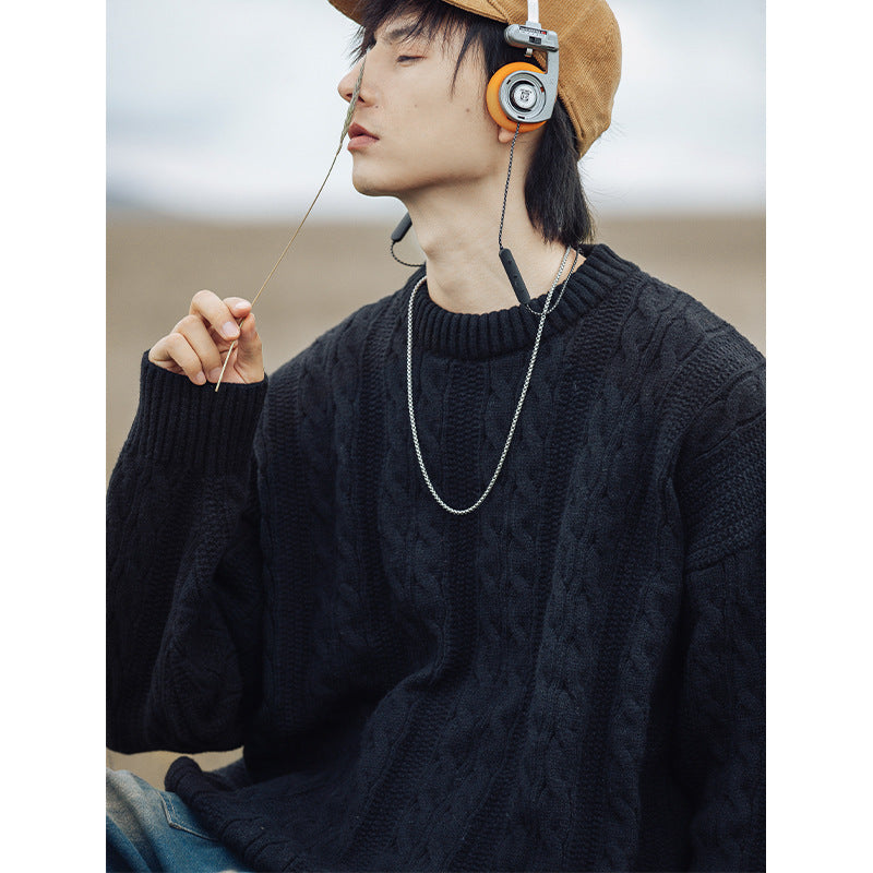 Round neck loose sweater for men