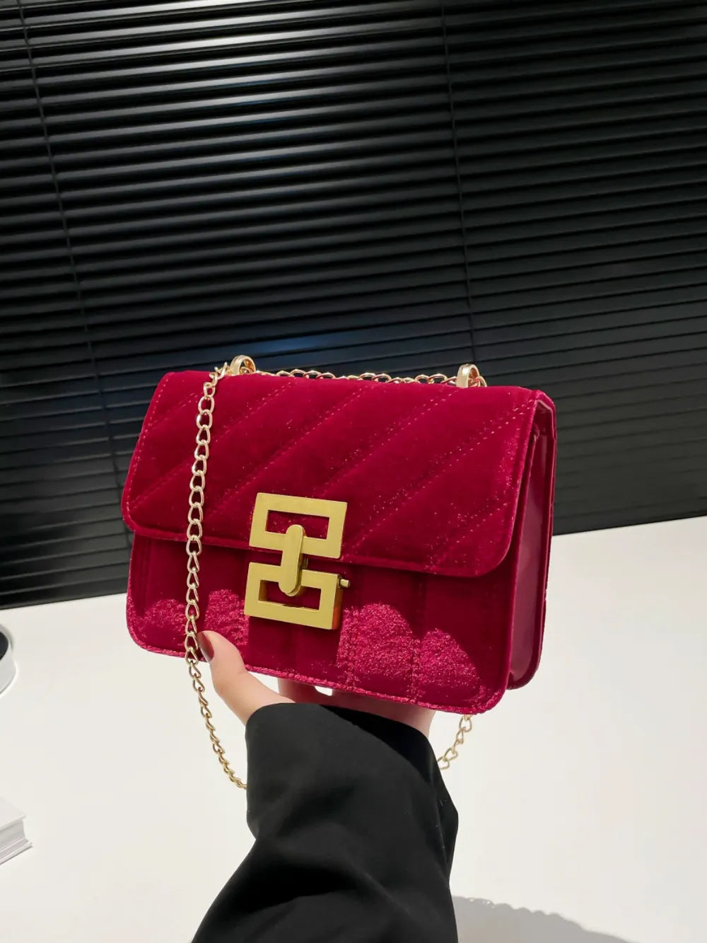 Sac à bandoulière chaîne en couleur unie