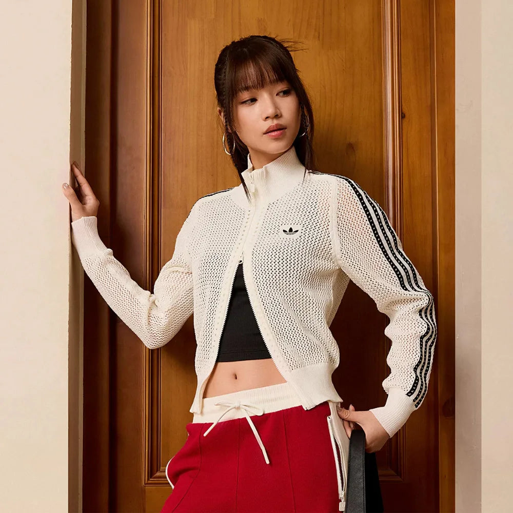 Pull tricoté Adidas Originals pour femme – élégant, confortable, col montant, fermeture zippée